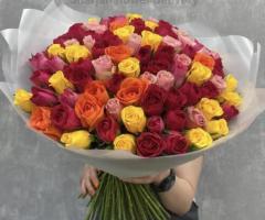 Blooming Romance: Rose Bouquets by Sharjah Flower Delivery - 1