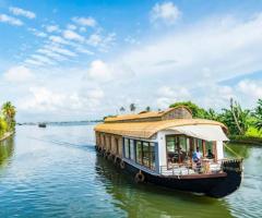 Seeking top Kerala tour packages to uncover thegems of God’s Own Country?