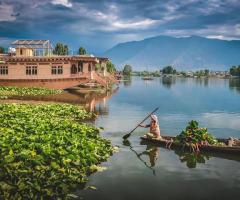Discover Your Home Away from Home: Moustache Srinagar Homestays and Hotels - 1