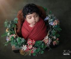 Mastering the Basics: Essential Newborn Poses for Photographers