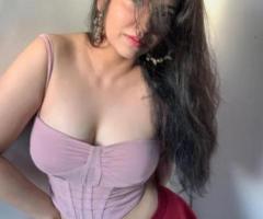 Top-Call Girls In Connaught Place 8800357707 Escorts Service Delhi