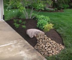 Rubber Mulch for Garden: Sustainable Landscaping at Detroit Rubber Supply