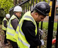 Specialist fencing contractors - 1