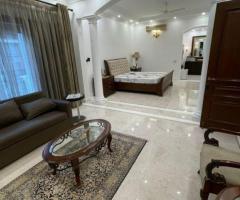 Kothi for Sale in DLF Phase 4, Gurgaon! - 1