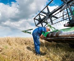 Amplifying Corn Yield and Profitability with Modern Farm Equipment and Technology - 1