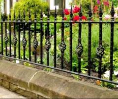 Avail the top-notch garden railings from Mangow Outdoor Living - 1