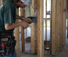 Expert Electricians in Winter Garden: Reliable and Professional Service - 1