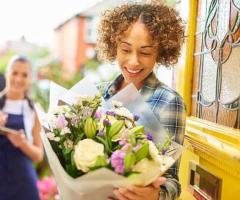 Pulteney Bridge Flowers | Same Day Flower Delivery in Trowbridge