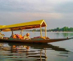 Discover the Magic of Kashmir with Go Get A Trip