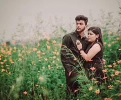 Engagement photographers in Pune