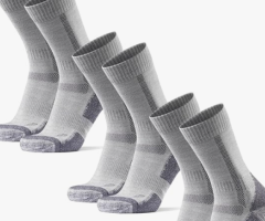 28% off Hiking Classic Socks 3-pack