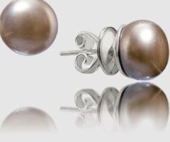 Silver pearl earrings at Lucasrobertdesigns.com