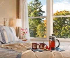 Cozy Bed and Breakfast in Geneva, Illinois - Oscar Swan