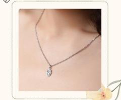 Elegant Pure Silver Necklace – A Timeless Symbol of Grace