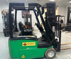 Used Mitsubishi 3 Wheel Forklift 4000 Lbs Capacity Buy or Rent Now!