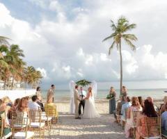 Key West Wedding Planner - Family Affair