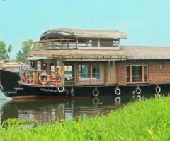 Experience Tranquility with Alleppey Houseboats in Kerala