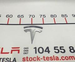 1 Emblem "T" trunk lid Tesla model S, model S REST 1016365-00-B