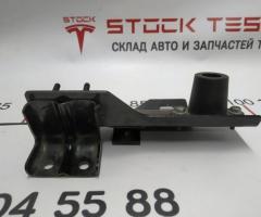 5 Rubber floor mat 1st row right Tesla model S REST 1047686-00-Y - 1