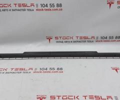 2 Wiring box front trunk (bath) Tesla model S 1004557-01-J