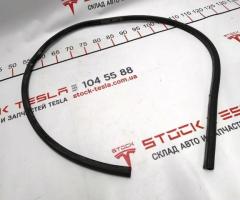 Tesla model S main battery fuse high-voltage rail mounting insulator 6009543-00-B