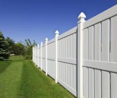 Upgrade Your Property: Composite vs Vinyl Fence - 1