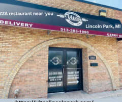 Best PIZZA restaurant near Lincoln Park | Vito's Lincoln Park