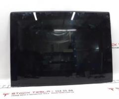 4 Panorama glass with damage Tesla model S 1026853-S0-B